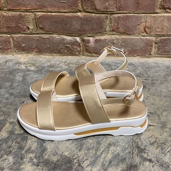 Gold Strapped Sandals Size 39 NEW - Picture 4 of 7